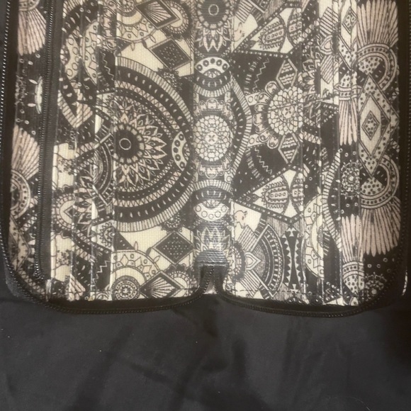 Black and white sakroots wallet - Picture 4 of 6